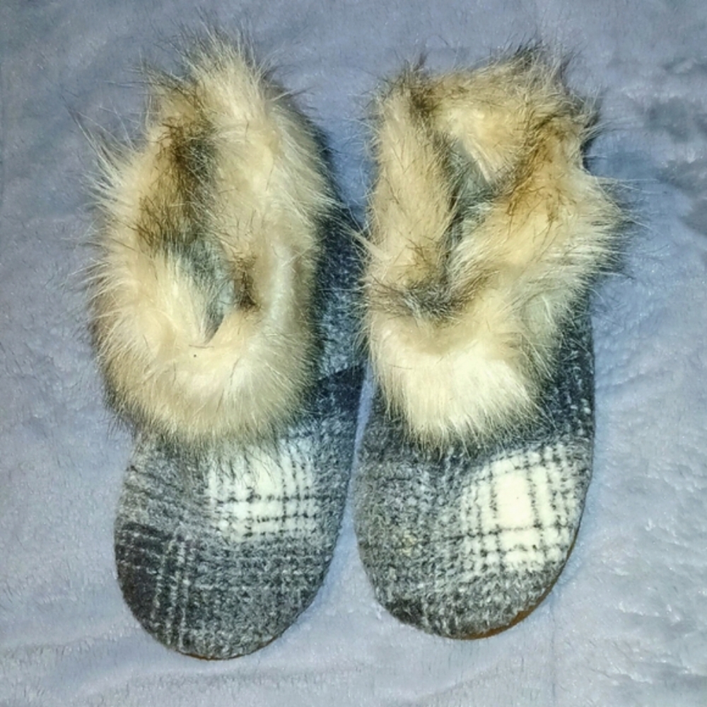 Cuddl Duds Plaid Bootie Slippers L 9/10